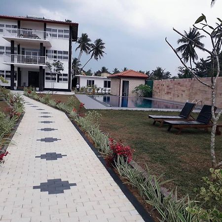 Blue Beach Villa Wadduwa Exterior photo